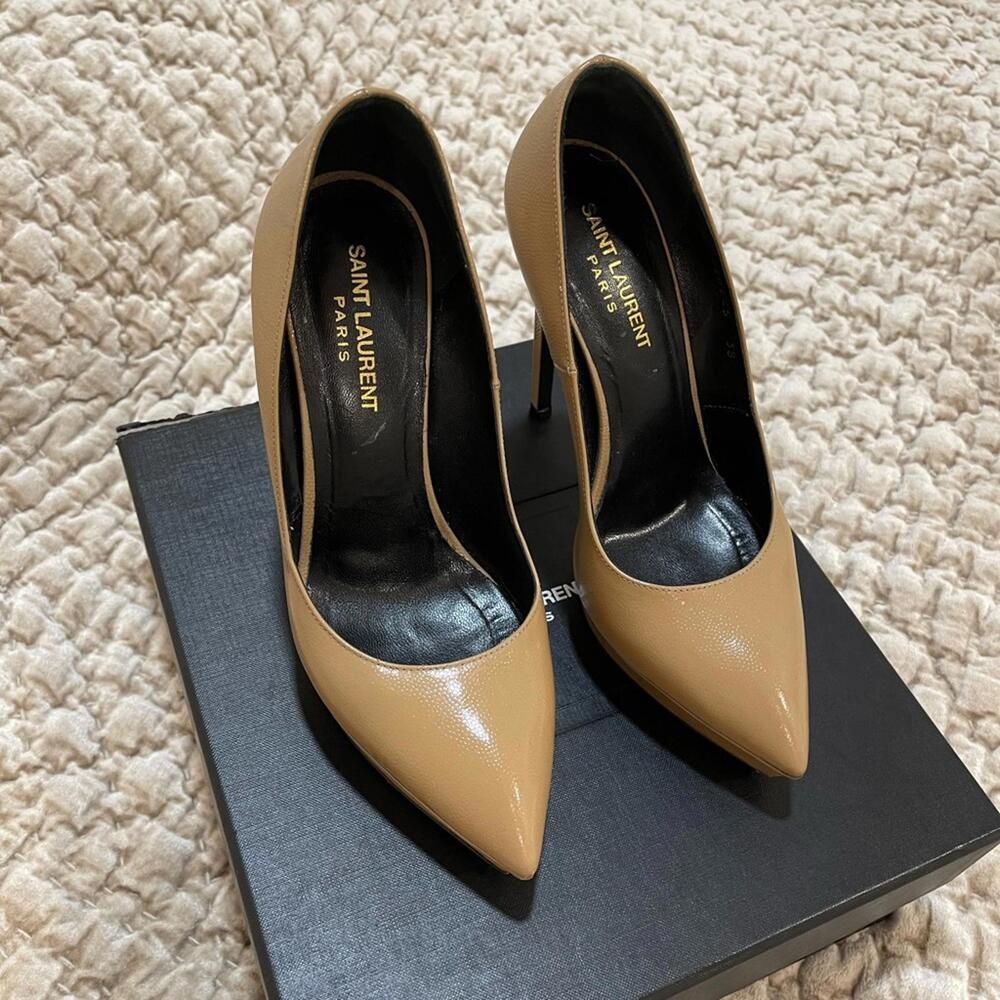 Saint Laurent  YSL pumps vitello vernice heels